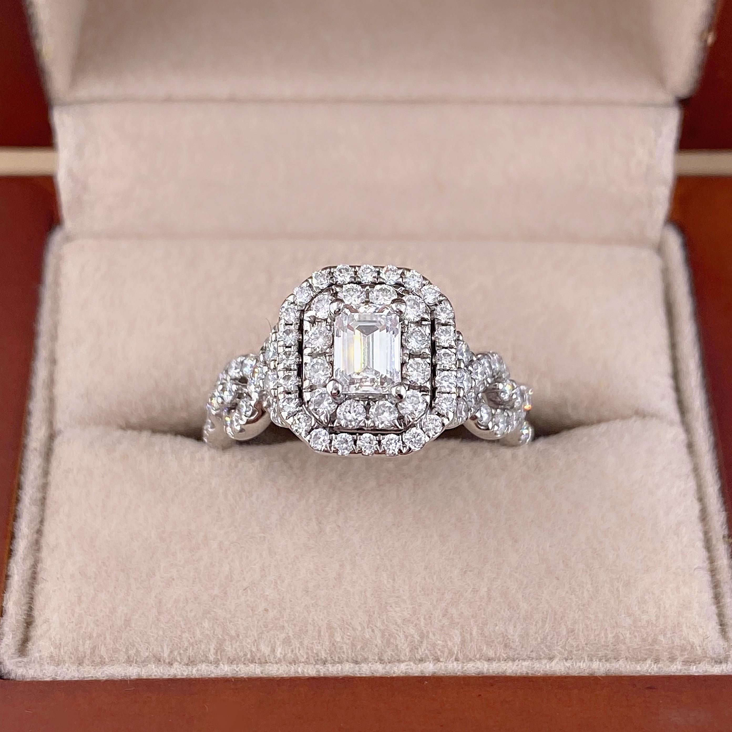 Celebration Grand Ideal 1/2 Tcw Smaragd-Diamant-Verlobungsring mit Rahmen 14kt WG 7