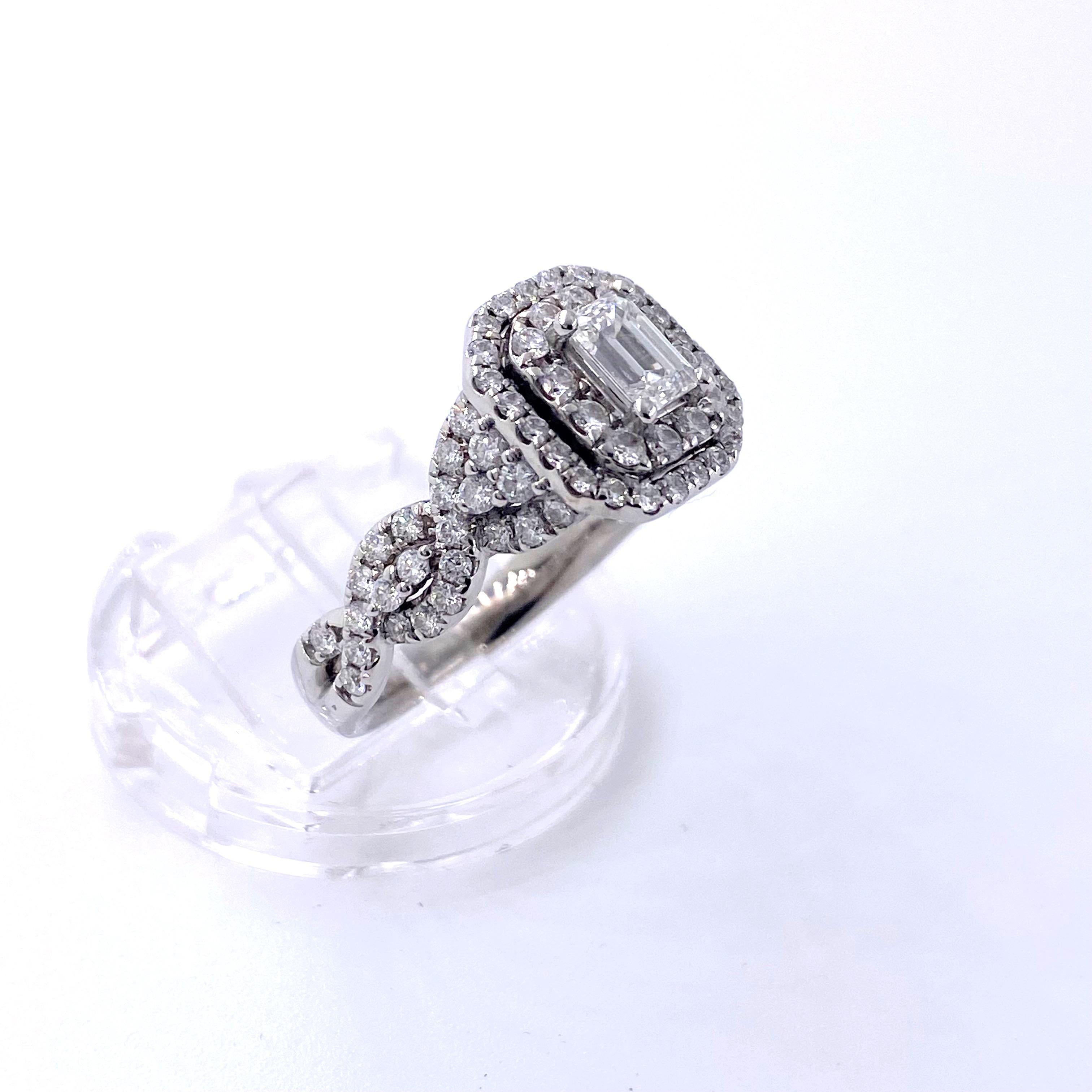 Celebration Grand Ideal 1/2 Tcw Smaragd-Diamant-Verlobungsring mit Rahmen 14kt WG 11