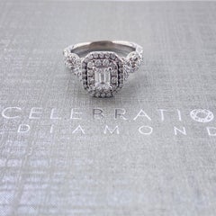 Bague de fiançailles de célébration avec cadre en diamant et émeraude de 1/2 carat, 14 carats poids total, WG