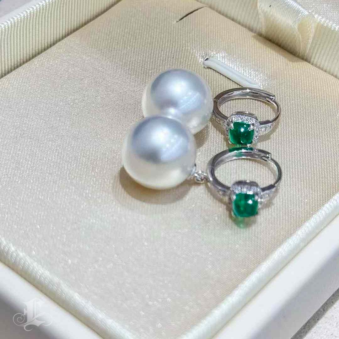 【Jādora】Celeste Meadow Emerald & South Sea Pearl Drop Earrings For Sale 2