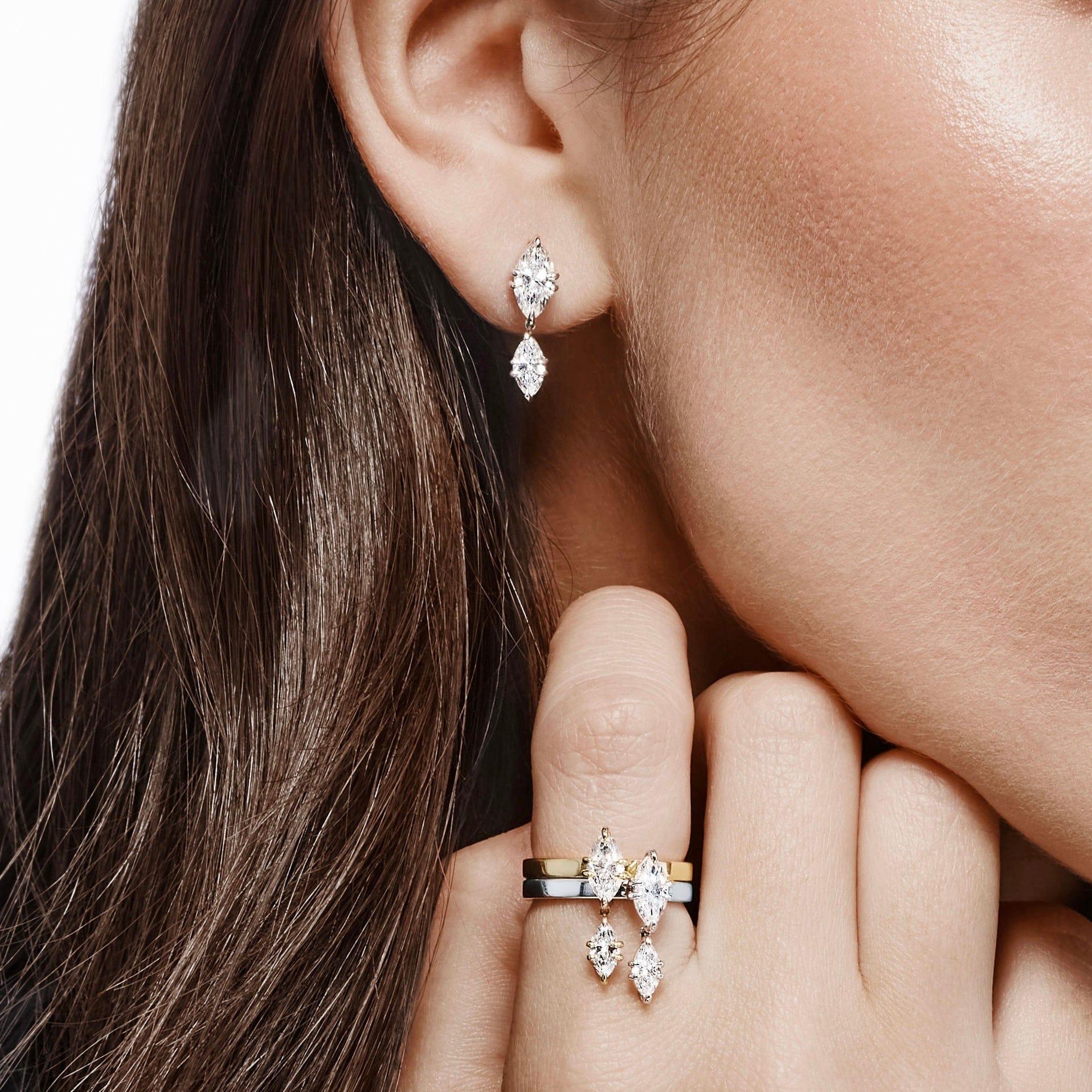 Contemporaneo Orecchini Celestia con diamanti in vendita