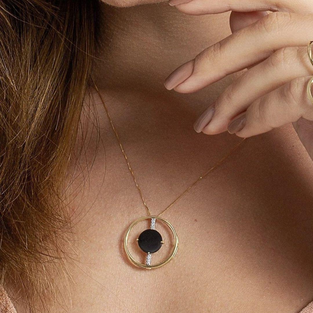 Round Cut Black Onyx & Diamond 18K Gold Necklace & Earrings Set For Sale