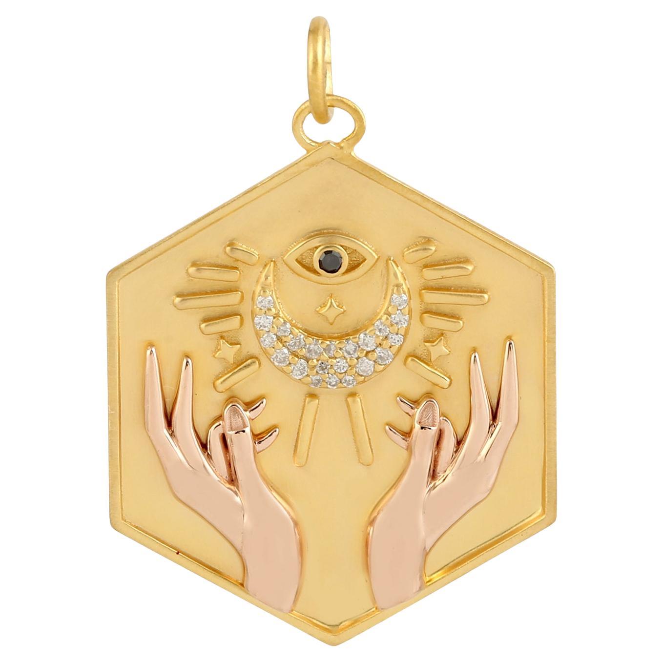 Pendentif en or jaune 14k Celestial Art Halo-Cut 0.12 ct Diamond en vente