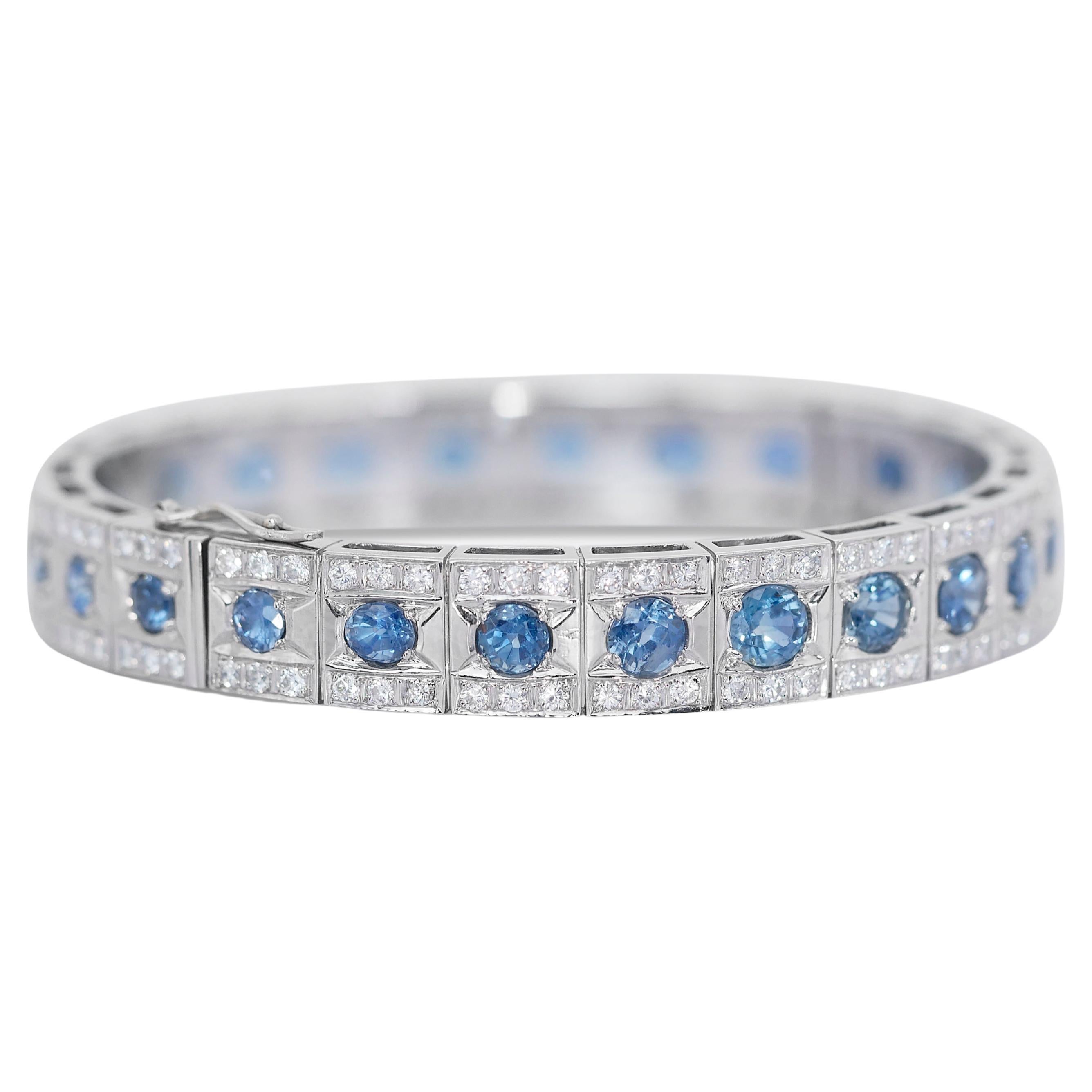 Bracelet tennis bleu céleste : or blanc 18 carats, saphirs et diamants 22,66 carats  en vente