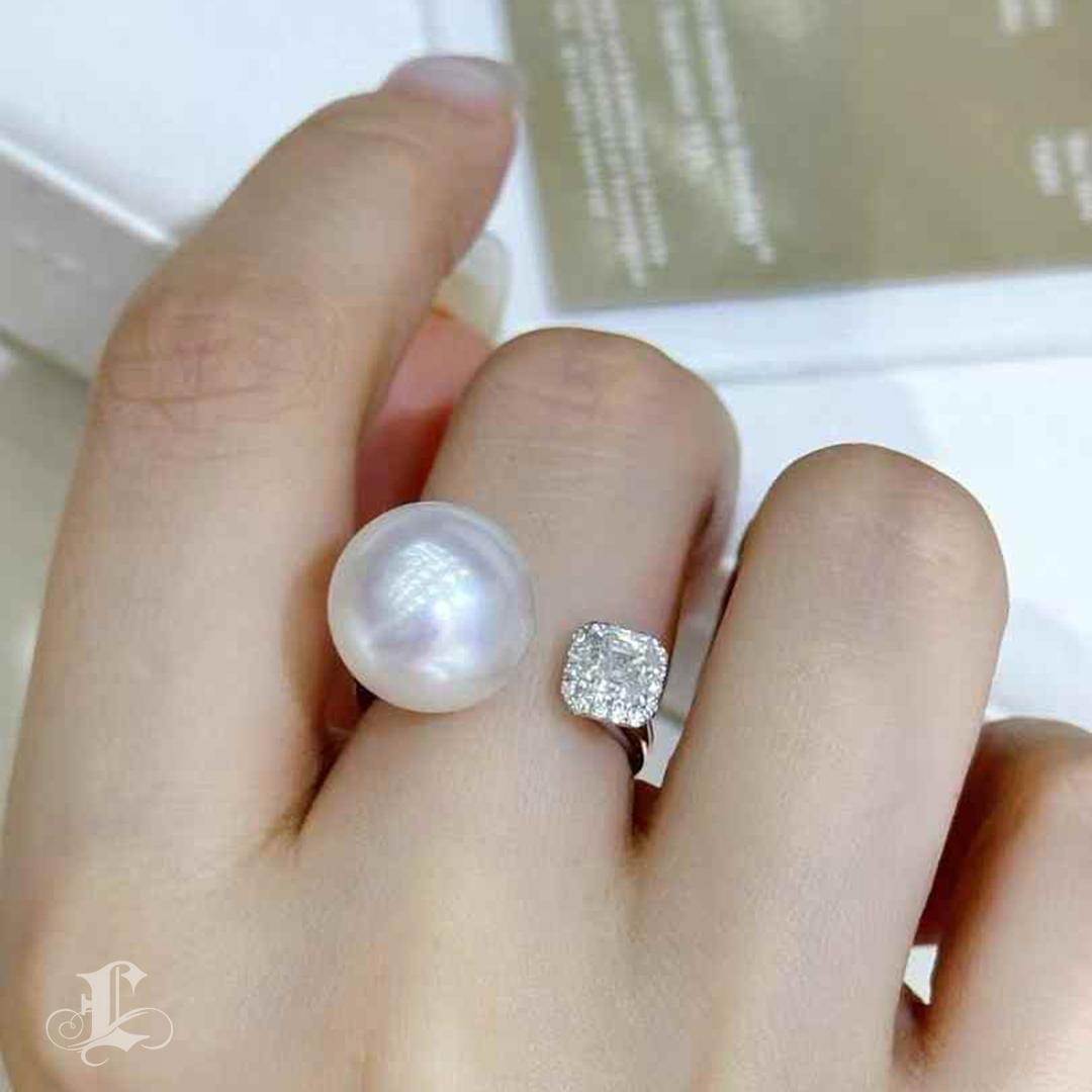 Emerald Cut 【Sculpted Geometry】Celestial Core South Sea Pearl & GIA Diamond Halo Ring For Sale