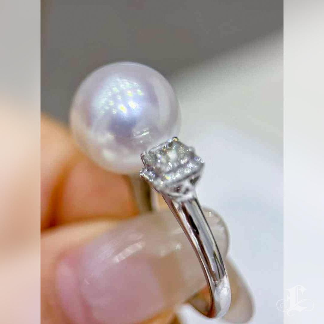 【Sculpted Geometry】Celestial Core South Sea Pearl & GIA Diamond Halo Ring For Sale 4