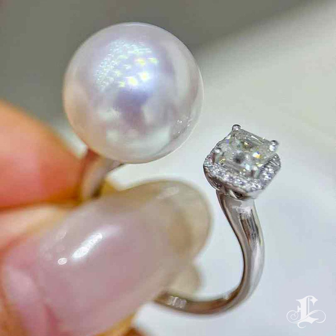 【Sculpted Geometry】Celestial Core South Sea Pearl & GIA Diamond Halo Ring For Sale 5