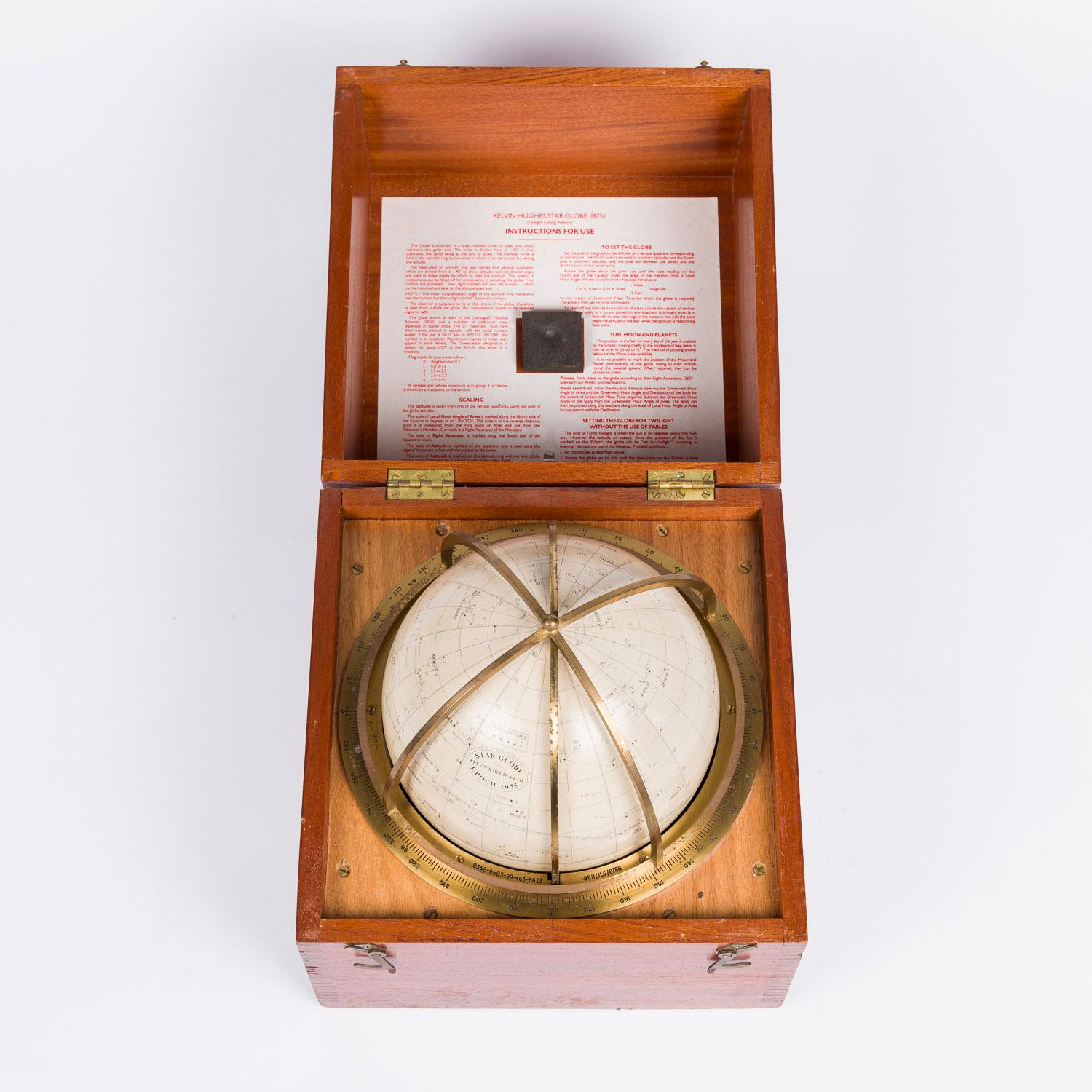 Celestial-Kugel von Kelvin & Hughes, im Originalgehäuse mit Accessoires   im Zustand „Gut“ im Angebot in London, GB