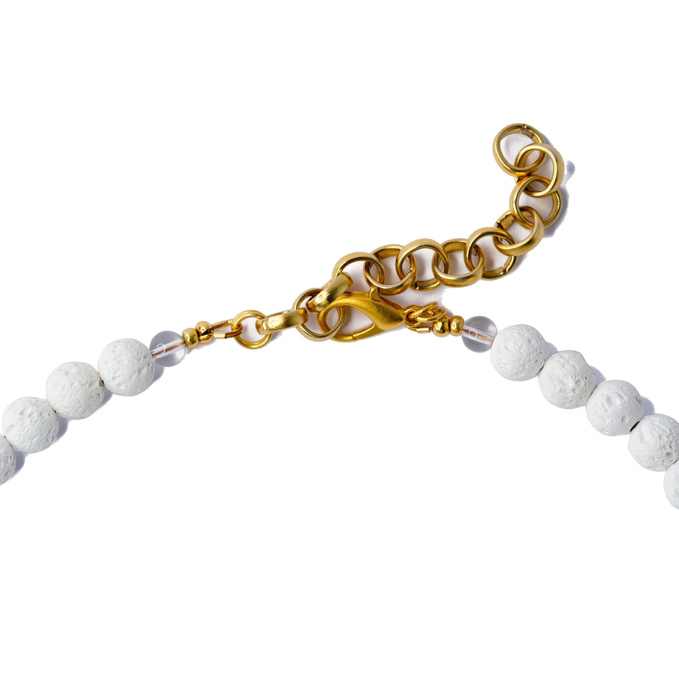 Artigiano Collana di perle celesti con cristalli bianchi - by Bombyx House in vendita