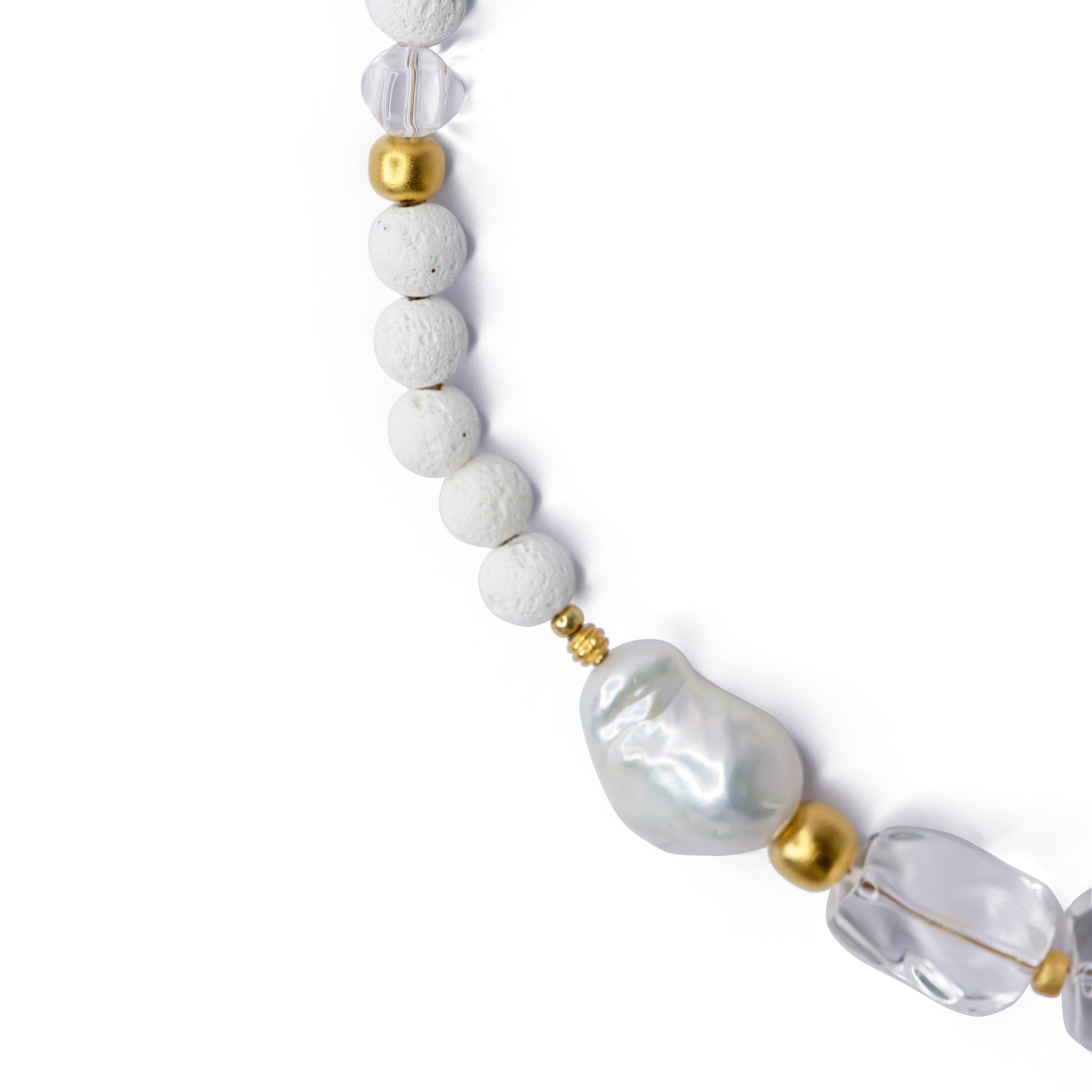 Donna Collana di perle celesti con cristalli bianchi - by Bombyx House in vendita