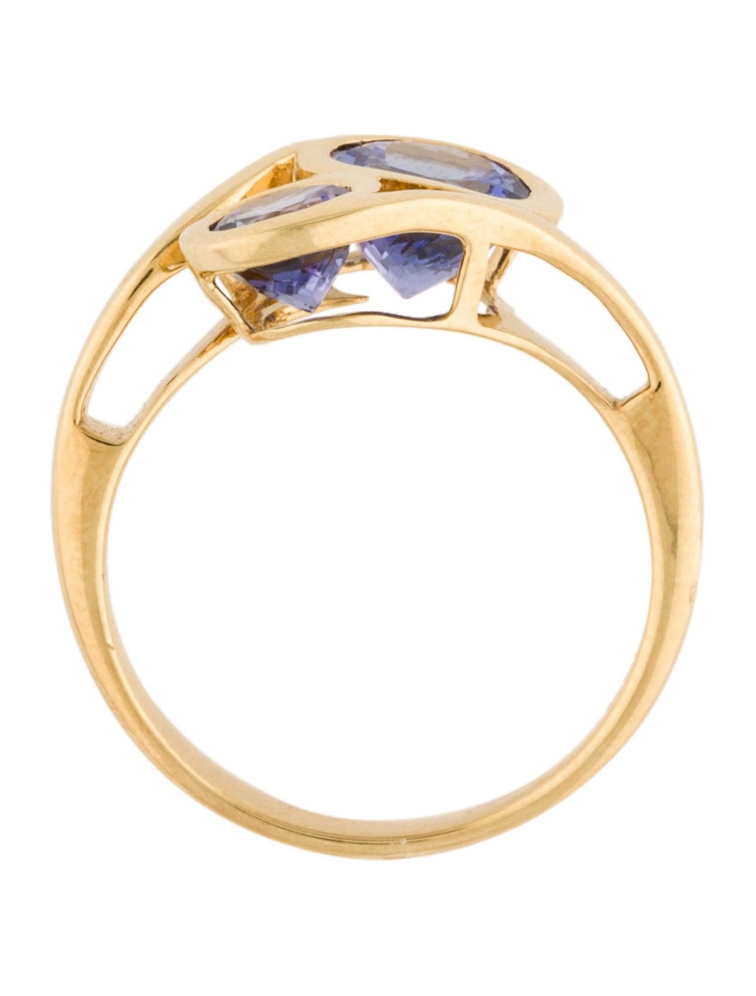 Luxurious 18K Tanzanite Cocktail Ring - 2.00ctw Gemstones - Size 7.75  Vintage In New Condition For Sale In Holtsville, NY