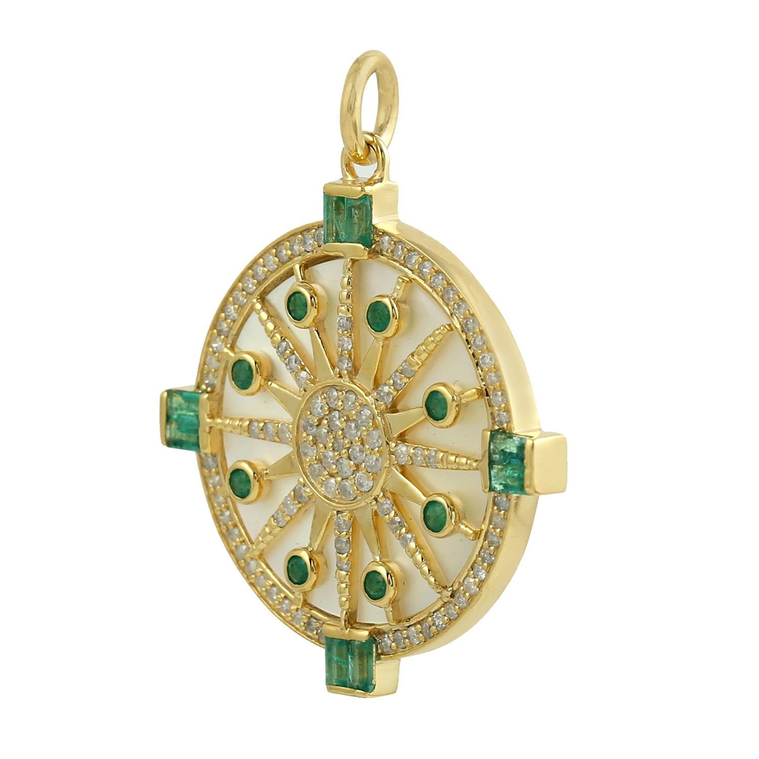 Taille mixte Pendentif étoile céleste avec émeraude et diamants en or jaune 14 carats en vente