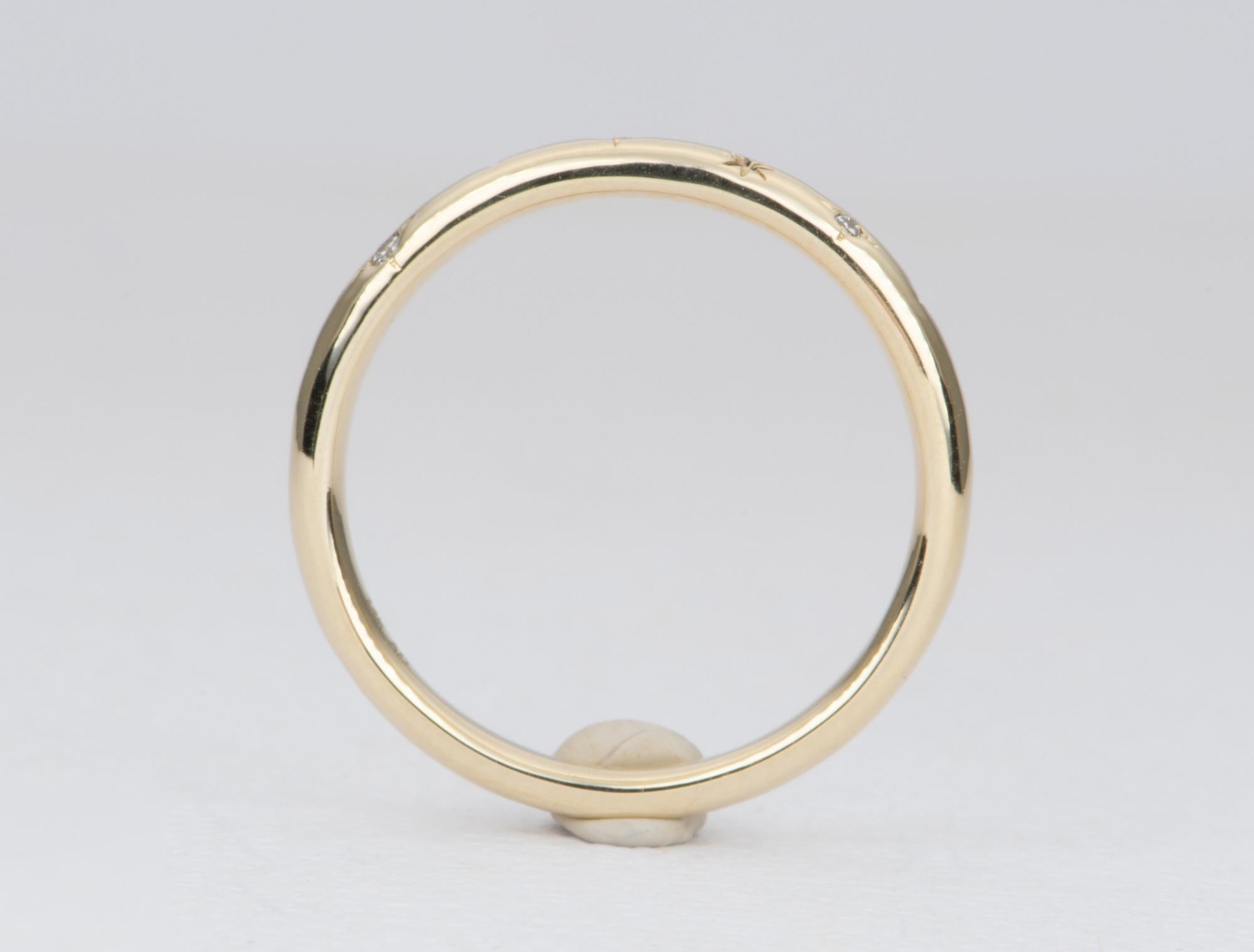 Verlobungsring aus 14 Karat Gold mit Celestial-Themed Diamant und Sternen AD2316 1