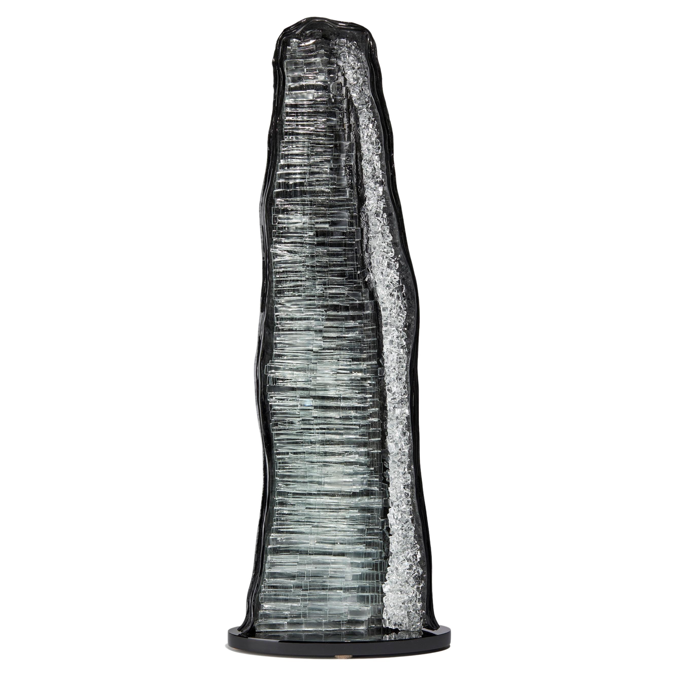 Celestite II, graue und klare Glas-Geode- und Kristall-Skulptur von Wayne Charmer im Angebot