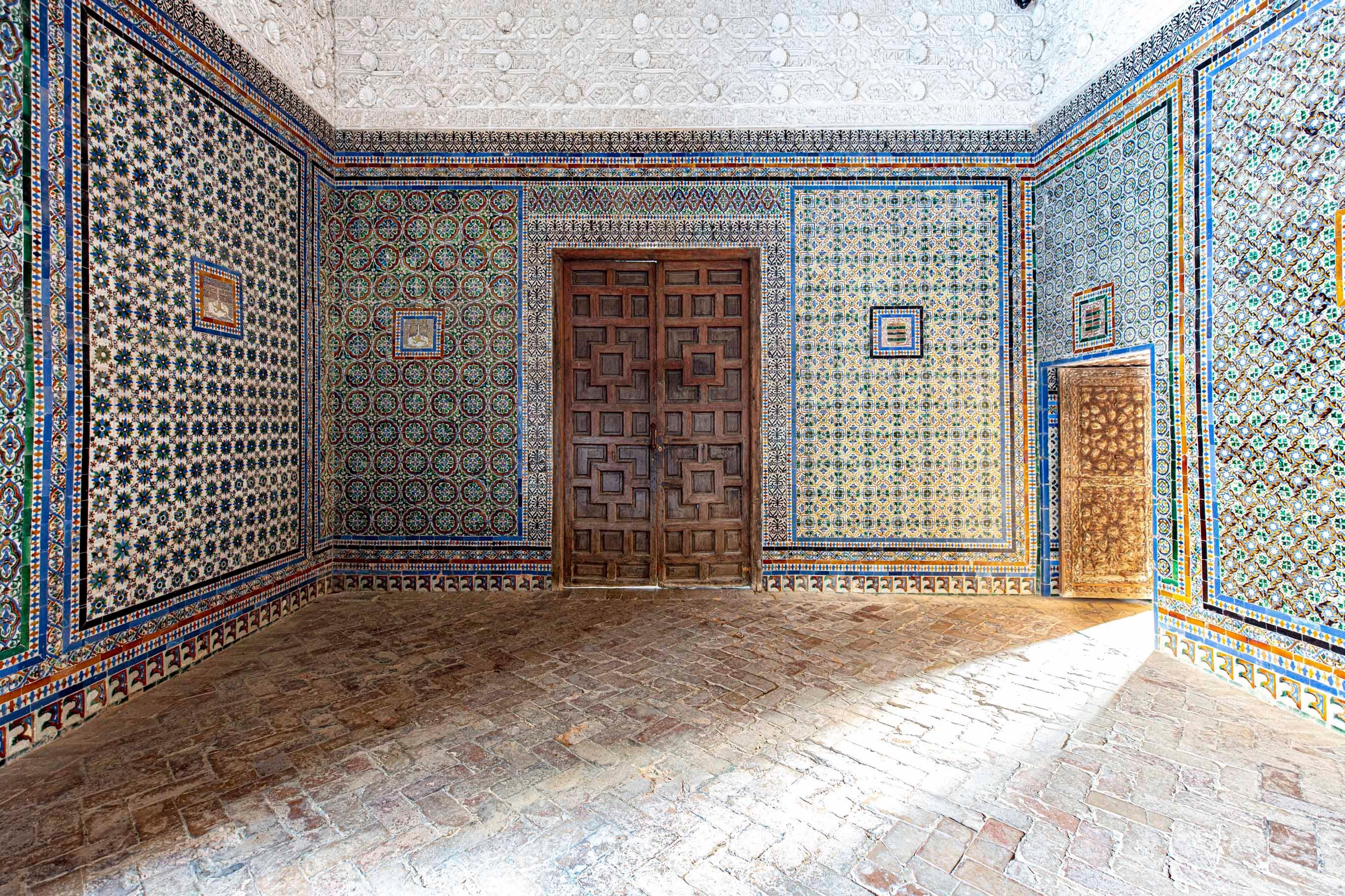 La Puerta Al Jardín Secr y Sueños Simétricos, Díptico. De la serie Iberia - Photograph de Celia Rogge