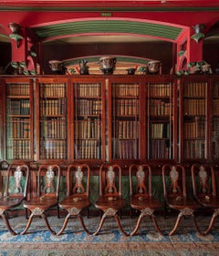 Musical Chairs. Aus der Serie Grand Interiors