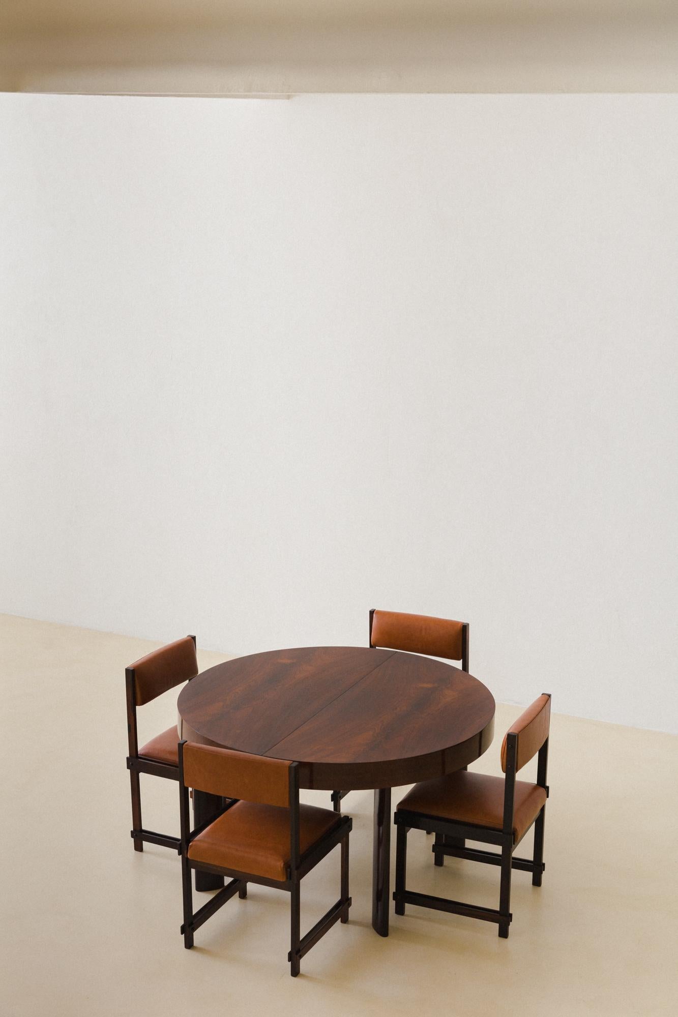 Celina Decorações, Brazilian Midcentury Dining Table in Rosewood, 1960s For Sale 9