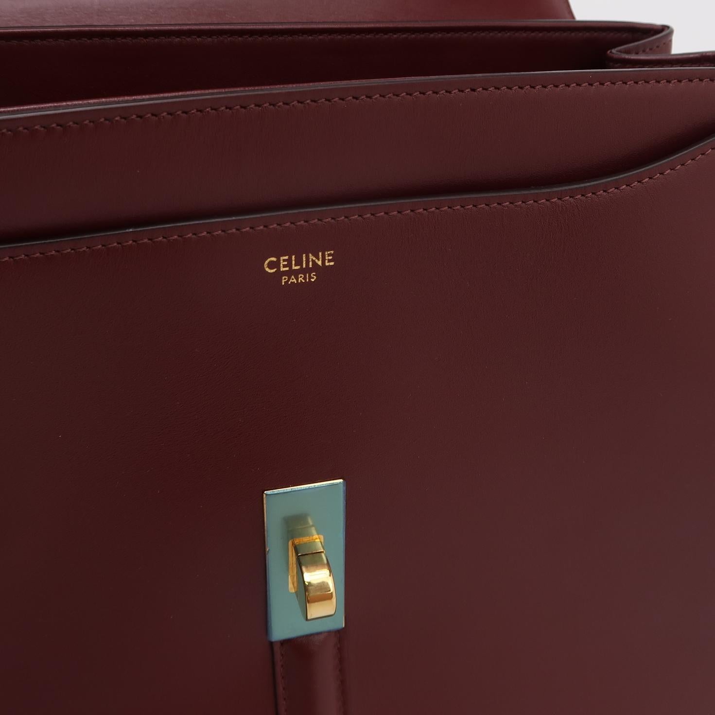 Celine 16 Borsa media in pelle di vitello liscia borgogna con tracolla in vendita 5