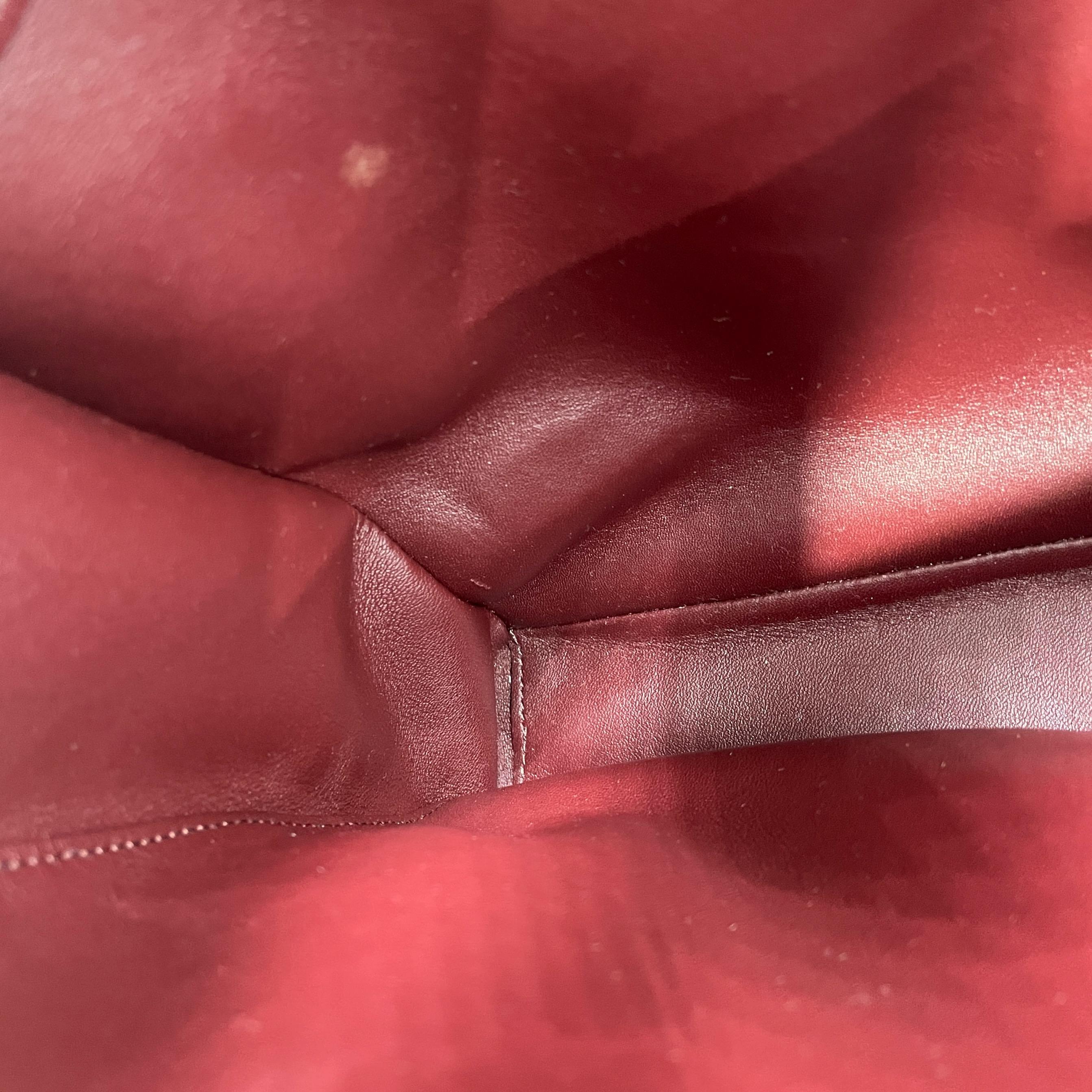 Celine 16 Borsa media in pelle di vitello liscia borgogna con tracolla in vendita 6