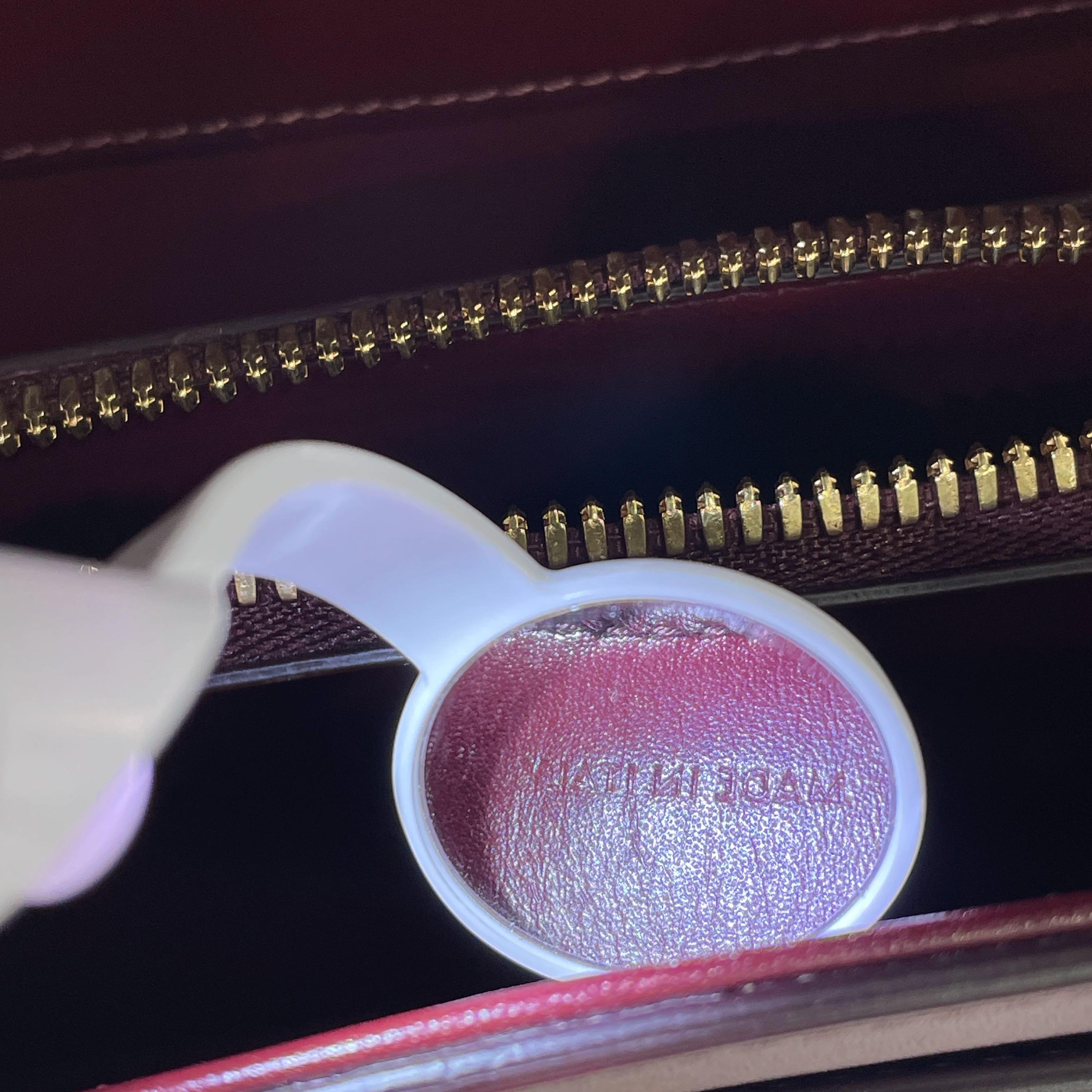 Celine 16 Borsa media in pelle di vitello liscia borgogna con tracolla in vendita 3