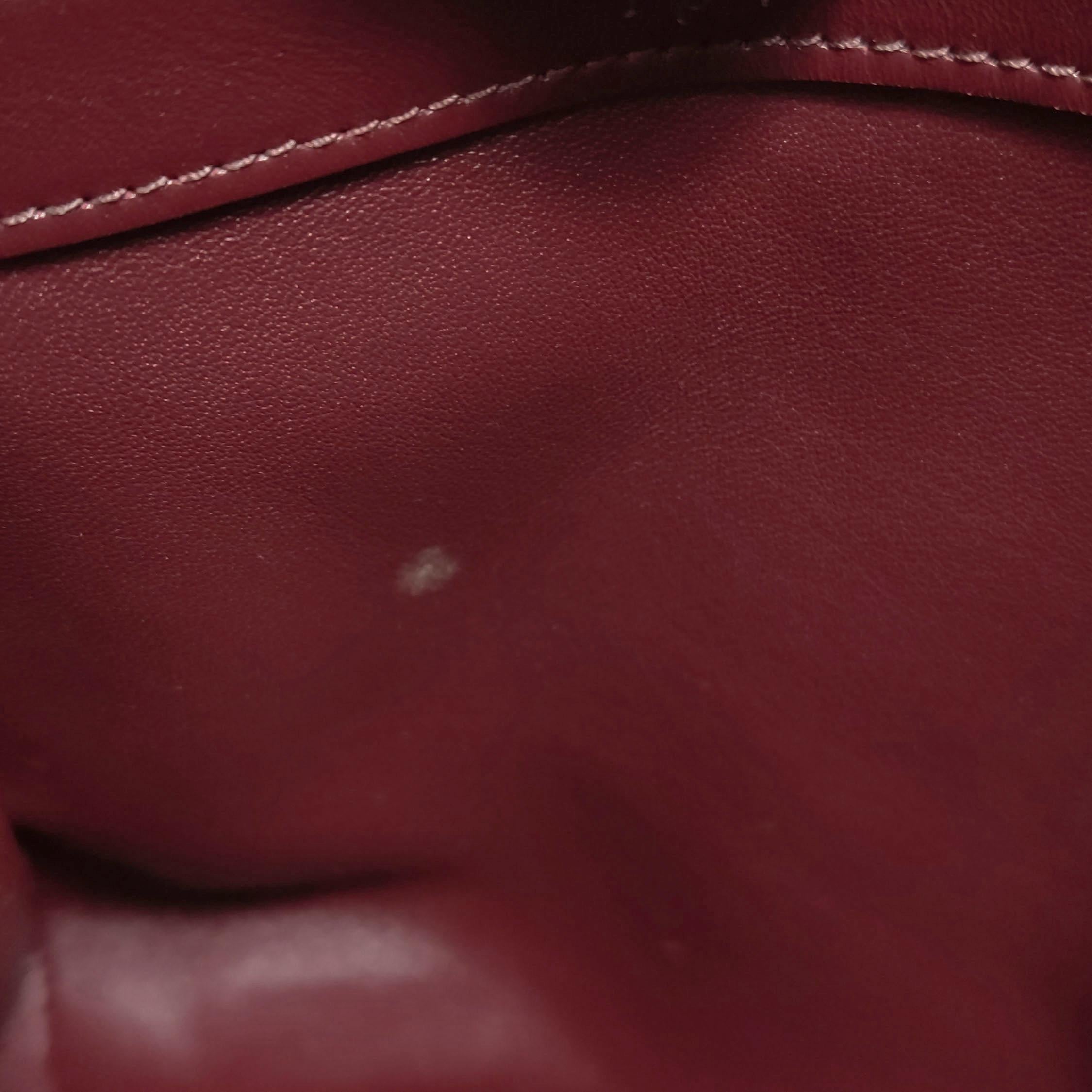 Celine 16 Borsa media in pelle di vitello liscia borgogna con tracolla in vendita 3