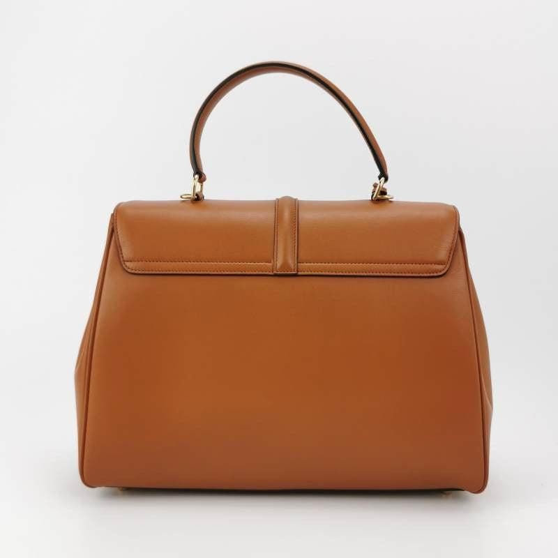 Celine 16 Bag Medium Caramel Natural Tan Smooth Calfskin Leather In Excellent Condition In AUBERVILLIERS, FR