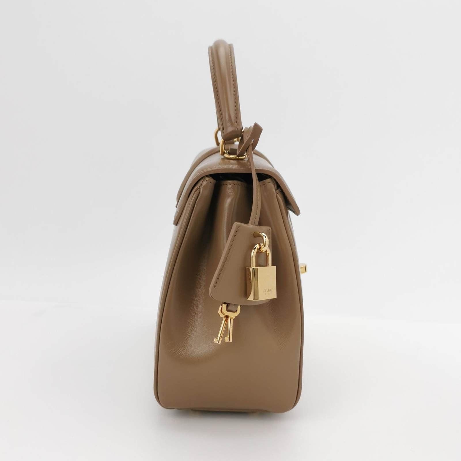 Celine 16 Bag Small Beige Smooth Calfskin Leather In Excellent Condition For Sale In AUBERVILLIERS, FR
