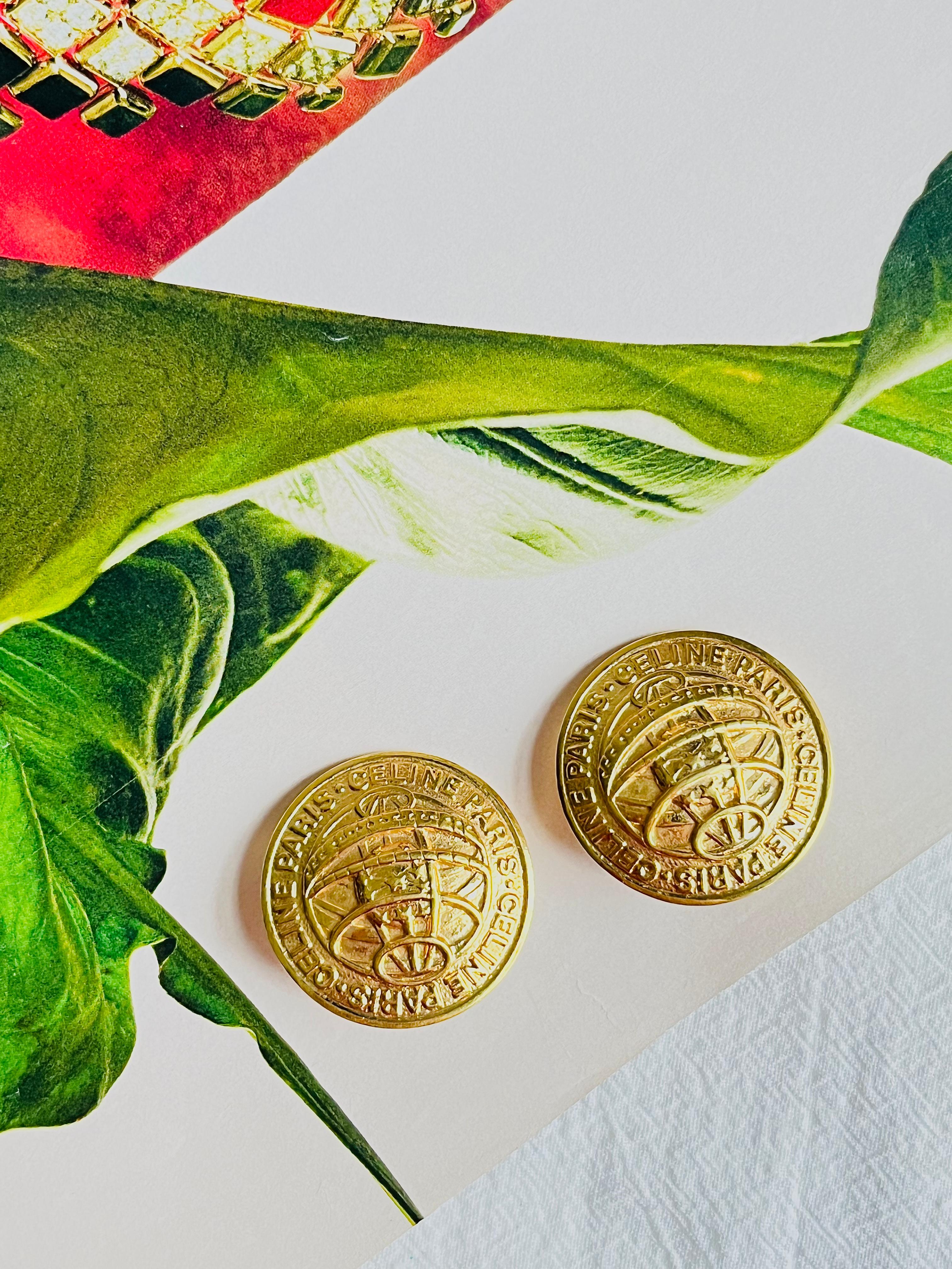 Celine 1992 Vintage Iconic Logo Medallion Circle Earth Globe Gold Clip Earrings In Good Condition In Wokingham, England