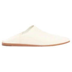 Celine 2020 Janco Babouche, pantofola con tacco a gradini in pelle bianco sporco e logo dorato, taglia 37