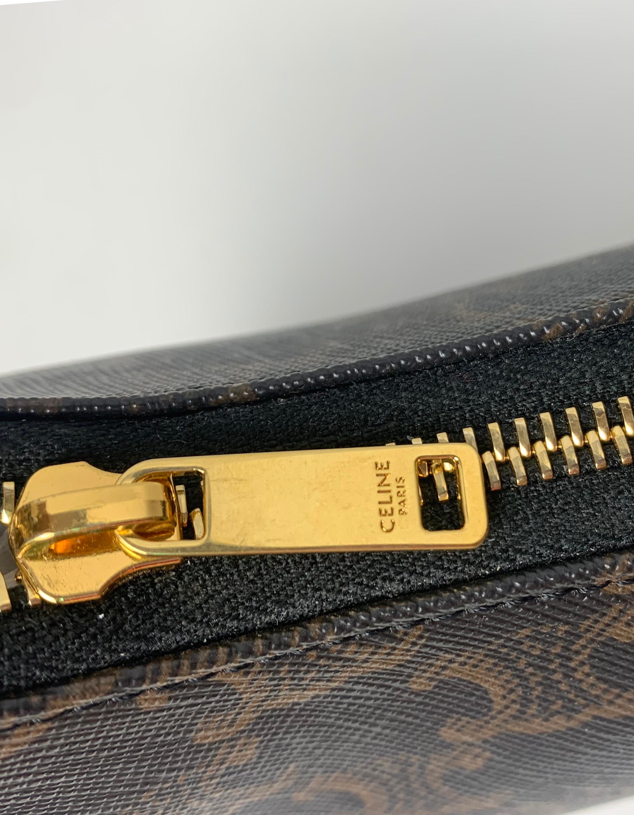 Celine 2020 NEW Triomphe Canvas Printed Ava Crescent Shoulder Bag 5
