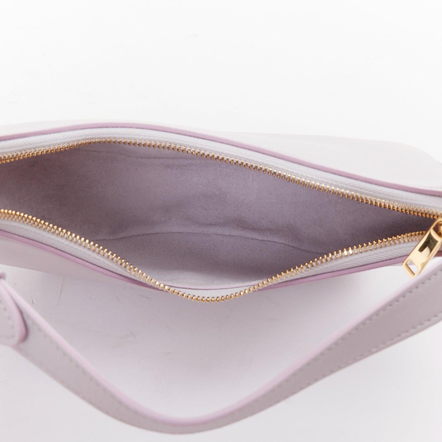 Celine 2021 Ava sac à bandoulière demi-lune en cuir de veau violet lavande en vente 3