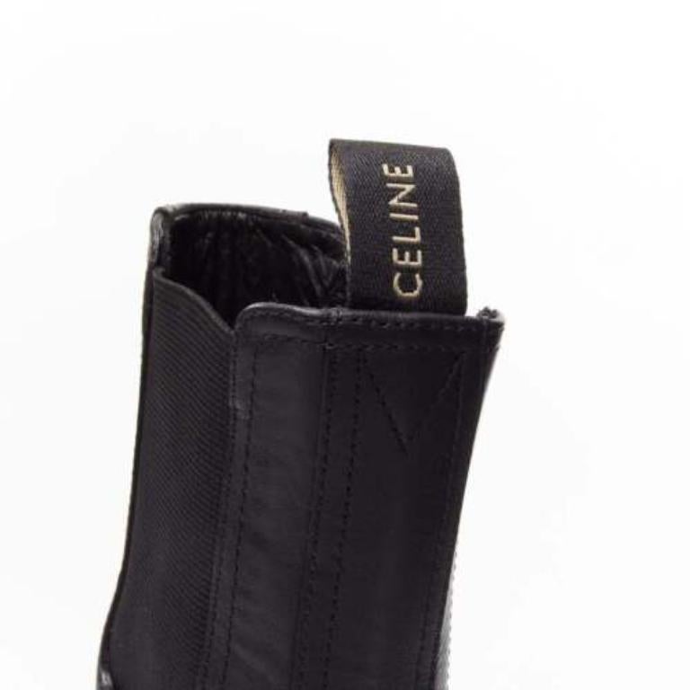 CELINE 2022 Bulky Chelsea black calfskin leather buckles biker boots EU39
Reference: JYLM/A00053
Brand: Celine
Designer: Hedi Slimane
Model: Bulky Chelsea
Collection: 2022
Material: Leather
Color: Black, Silver
Pattern: Solid
Closure: Slip