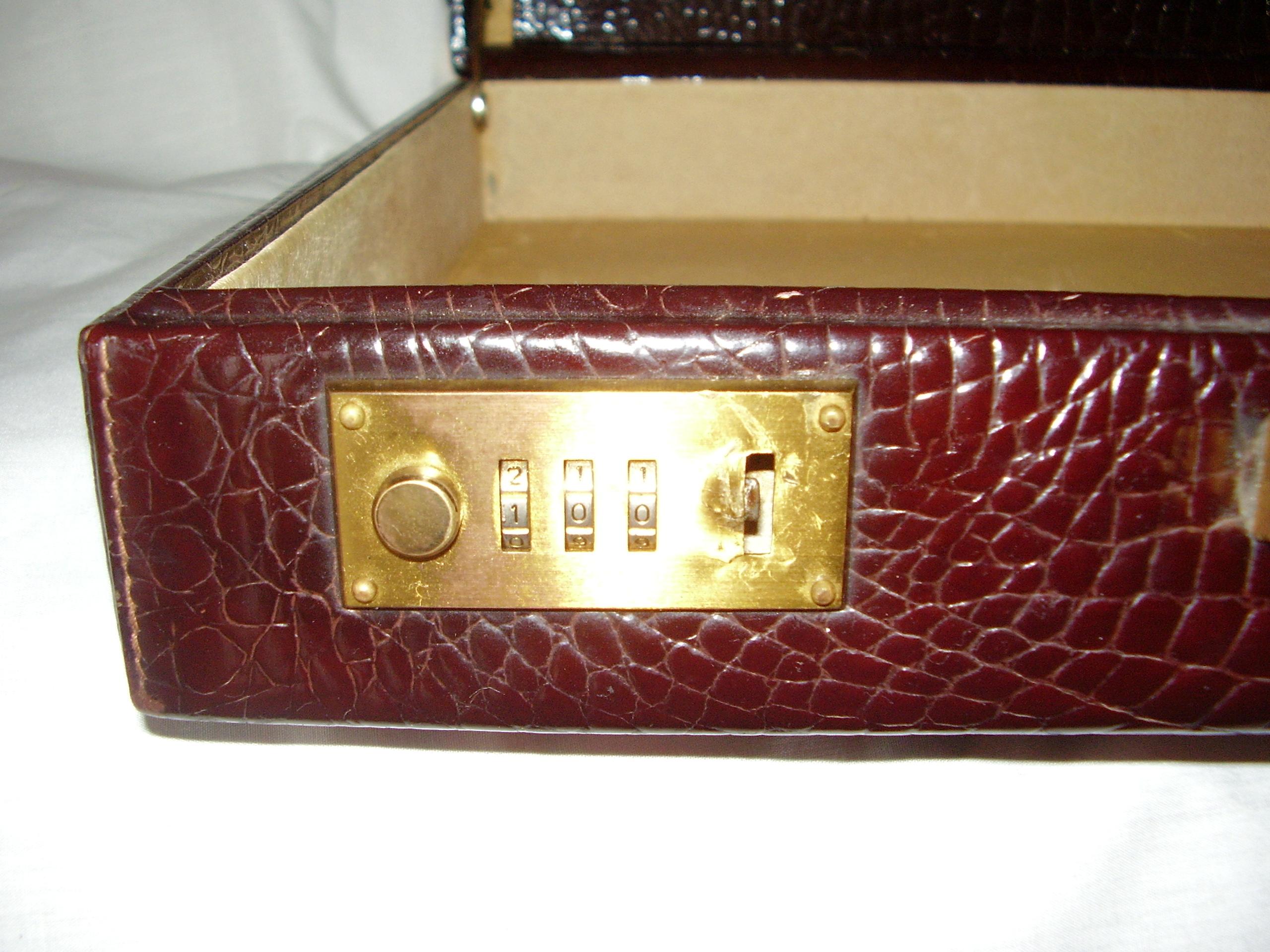 Red CÉLINE 24-hour Briefcase in Wild Burgundy Brown Crocodile Leather  For Sale