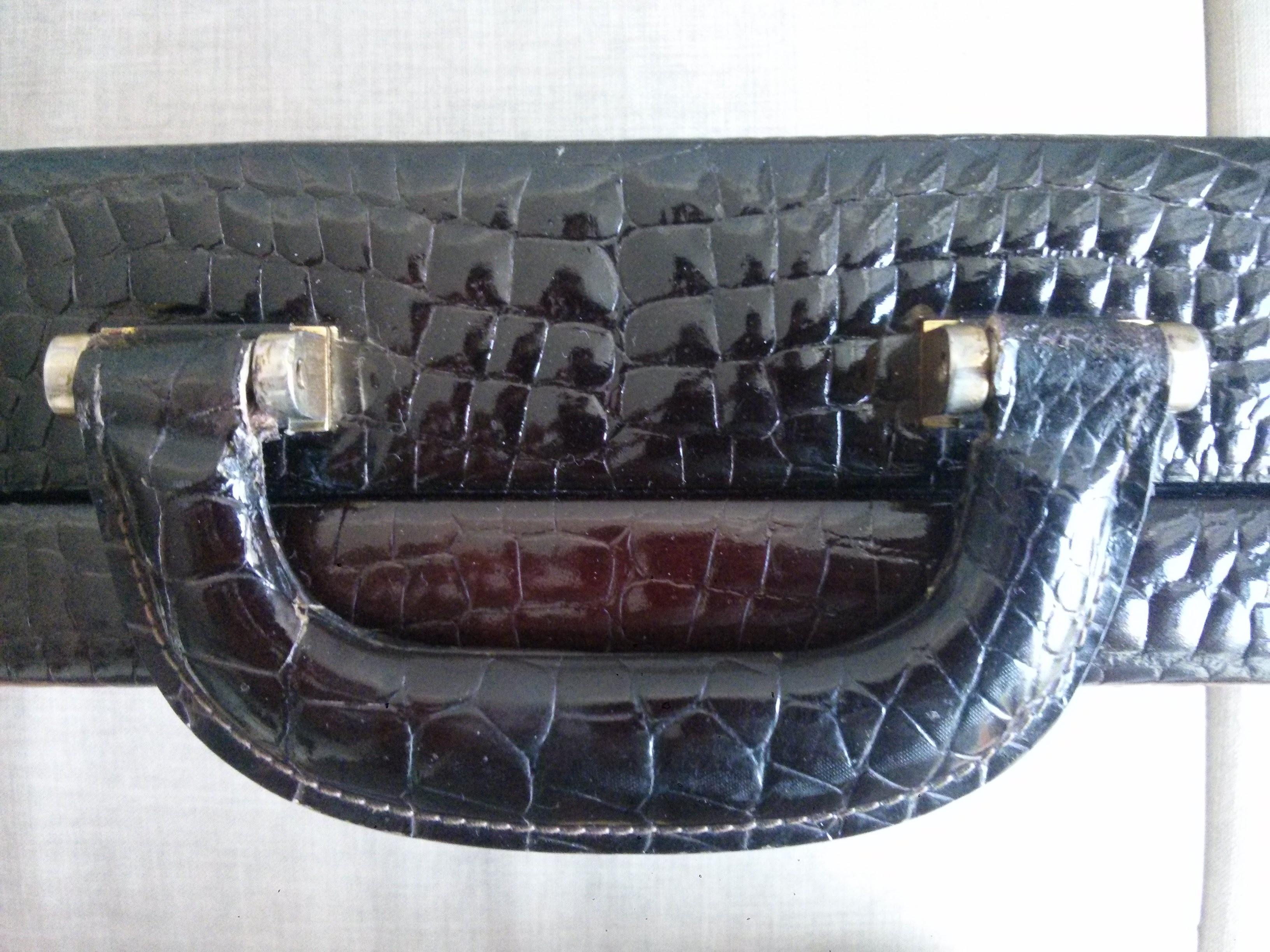Women's or Men's CÉLINE 24-hour Briefcase in Wild Burgundy Brown Crocodile Leather For Sale