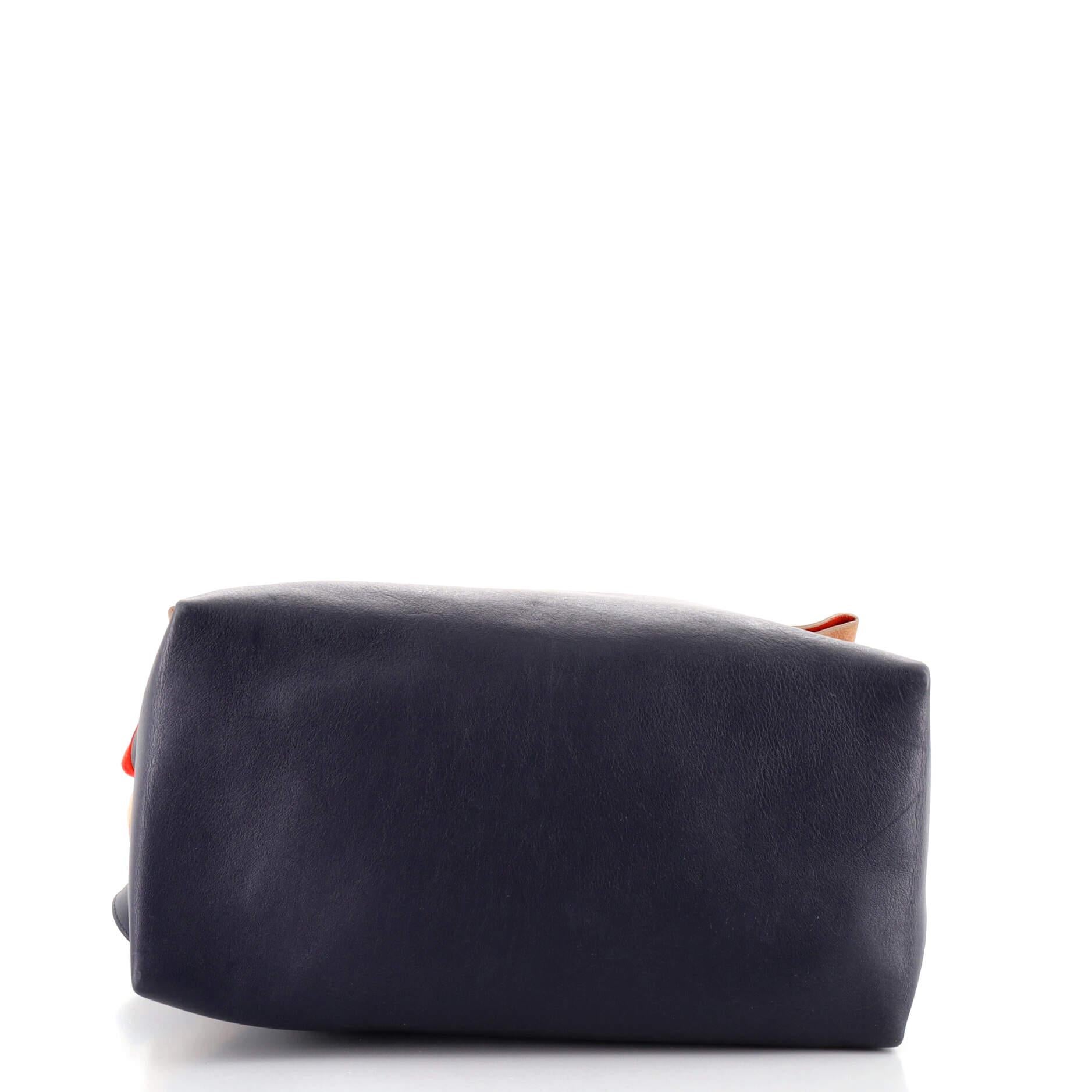 Handtasche aus Wildleder von Celine All im Zustand „Relativ gut“ in NY, NY