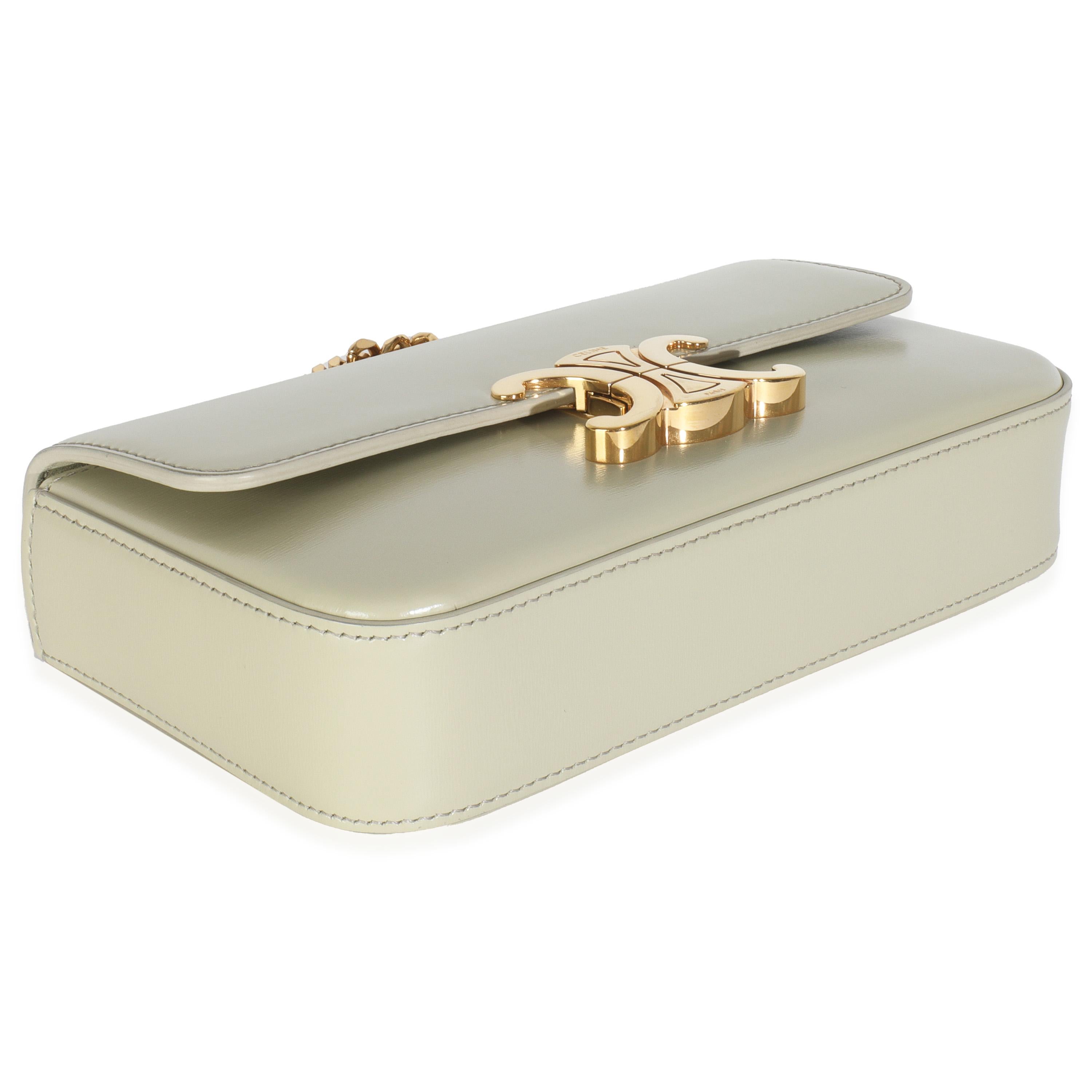 Celine Almond Green Shiny Calfskin Triomphe Chain Shoulder Bag en vente 2