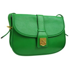 Celine sac à bandoulière à rabat en cuir vert pomme:: or et or