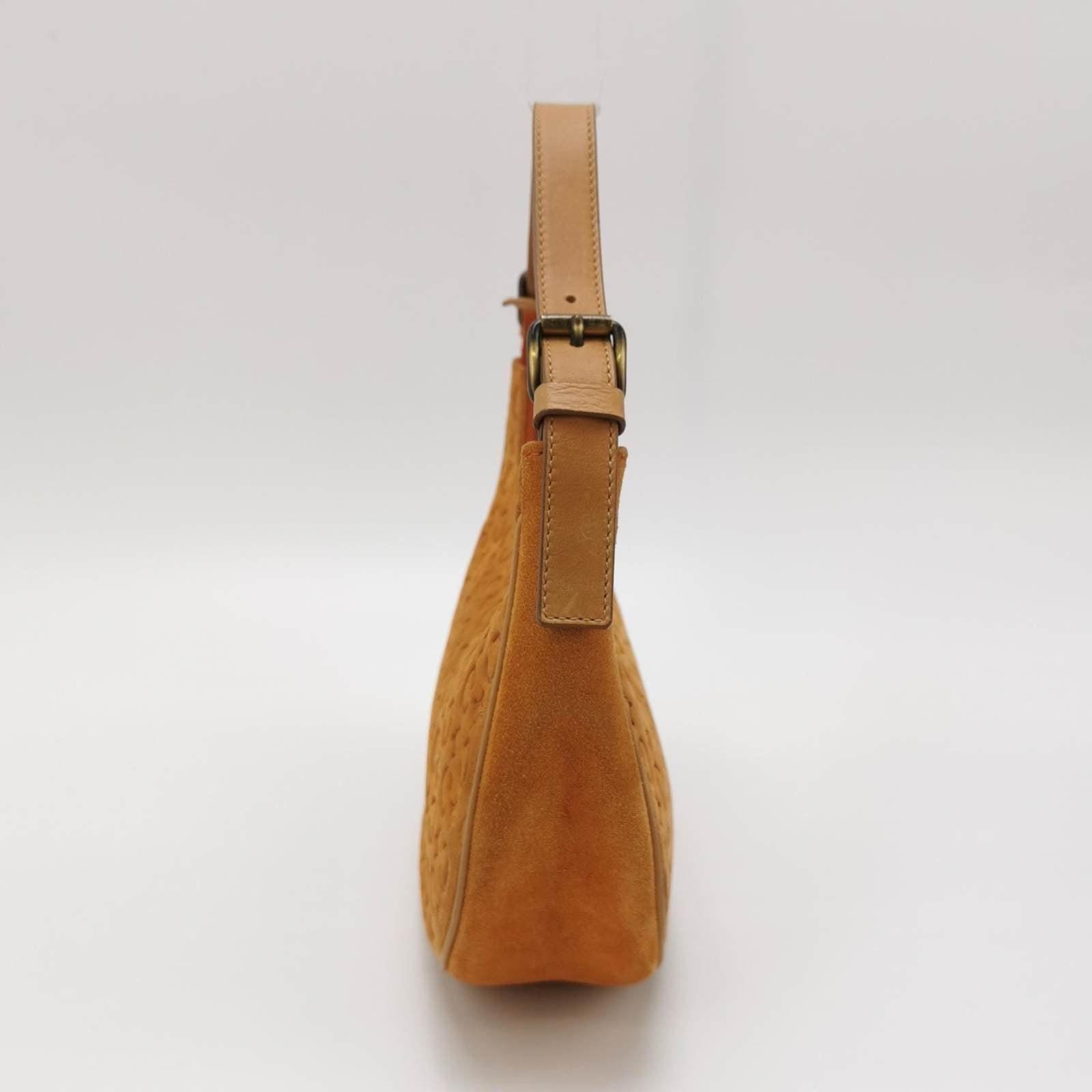 Celine Ava Hobo Pumpkin Caramel Brown Suede Leather Vintage Shoulder Bag In Good Condition In AUBERVILLIERS, FR