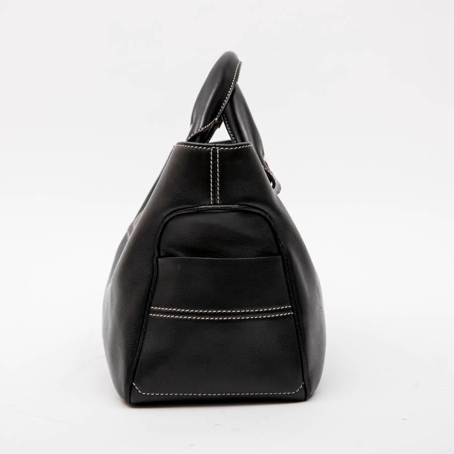 CELINE Bag in Black Smooth Calf Leather with Beige Stitching In Good Condition In Paris, FR