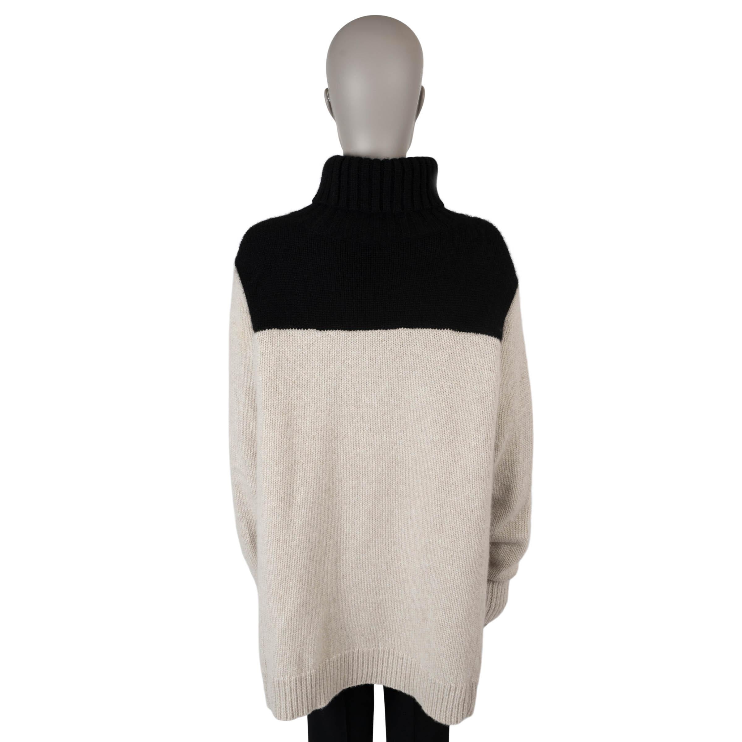 Gray CELINE beige black cashmere OVERSIZED COLORBLOCK TURTLENCK Sweater S For Sale
