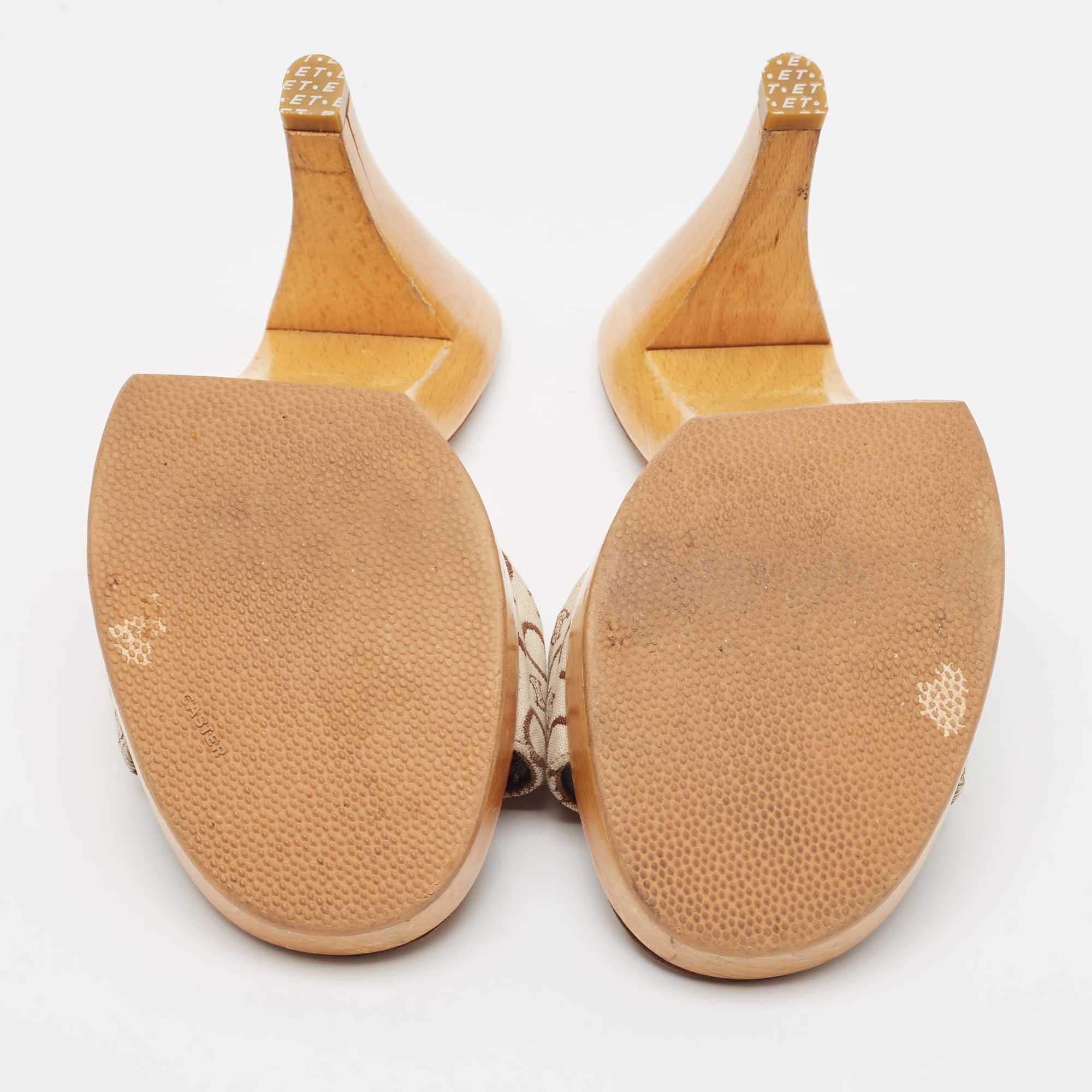 Celine Beige/Brown Logo Print Canvas Platform Slide Sandals Size 37 en vente 2