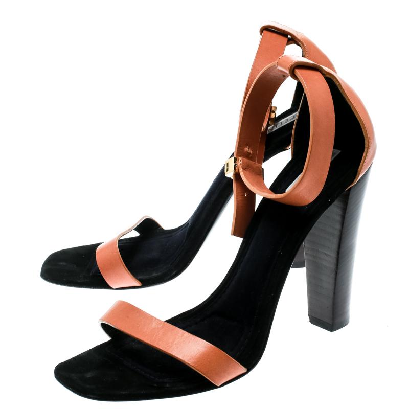 Celine Beige Leather Ankle Strap Sandals Size 38 In Good Condition In Dubai, Al Qouz 2