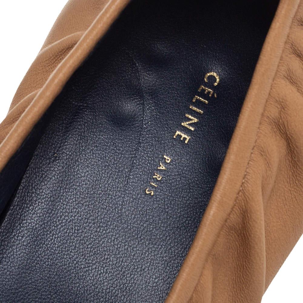 Celine Beige Leather Scrunch Ballerina Block Heel Pumps Size 39 In Good Condition In Dubai, Al Qouz 2