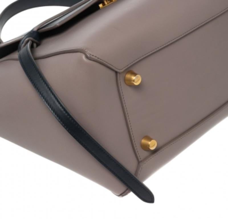 Beige/Navy Blaue Leder-Mini-Gürteltasche von Celine mit Griff oben im Angebot 4