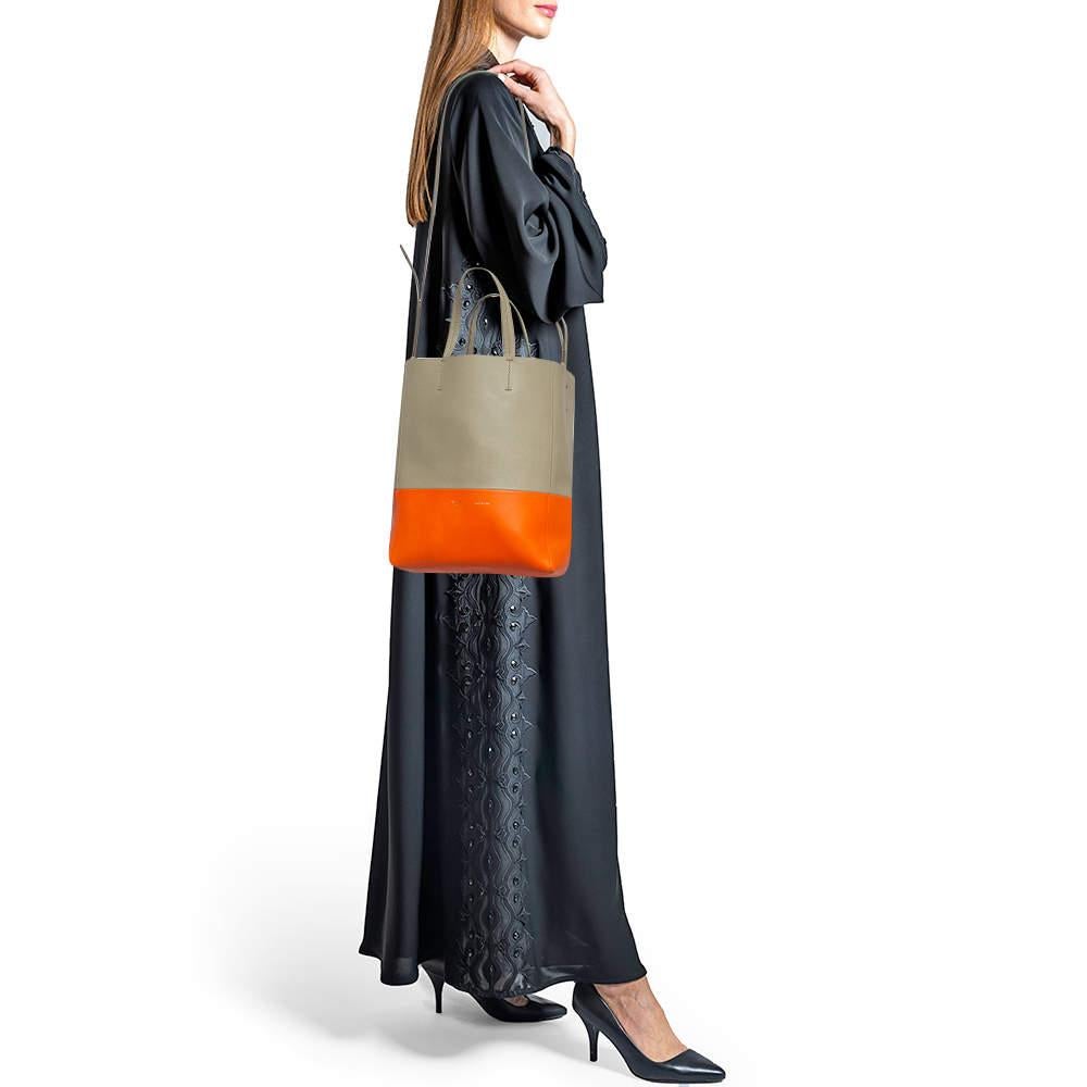 Celine Beige/Orange Leather Small Vertical Cabas Tote For Sale 10