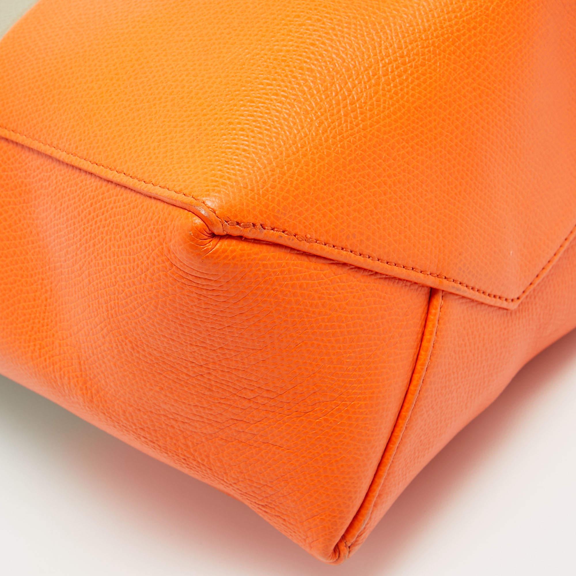 Celine Beige/Orange Leather Small Vertical Cabas Tote For Sale 3