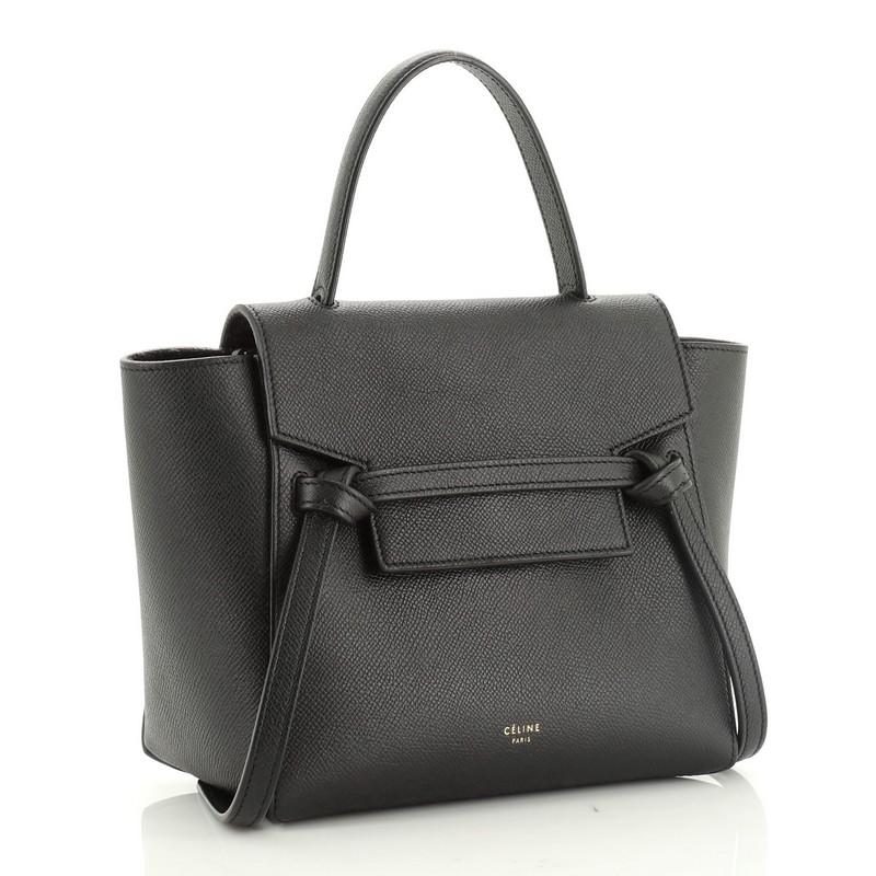 Condition: Excellent. Minor wear in interior, scratches on hardware. 
Accessories: With Strap 
Measurements: Handle Drop 3