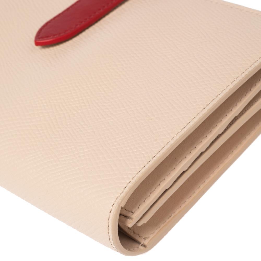 Celine Bicolor Leather Large Strap Wallet In New Condition In Dubai, Al Qouz 2