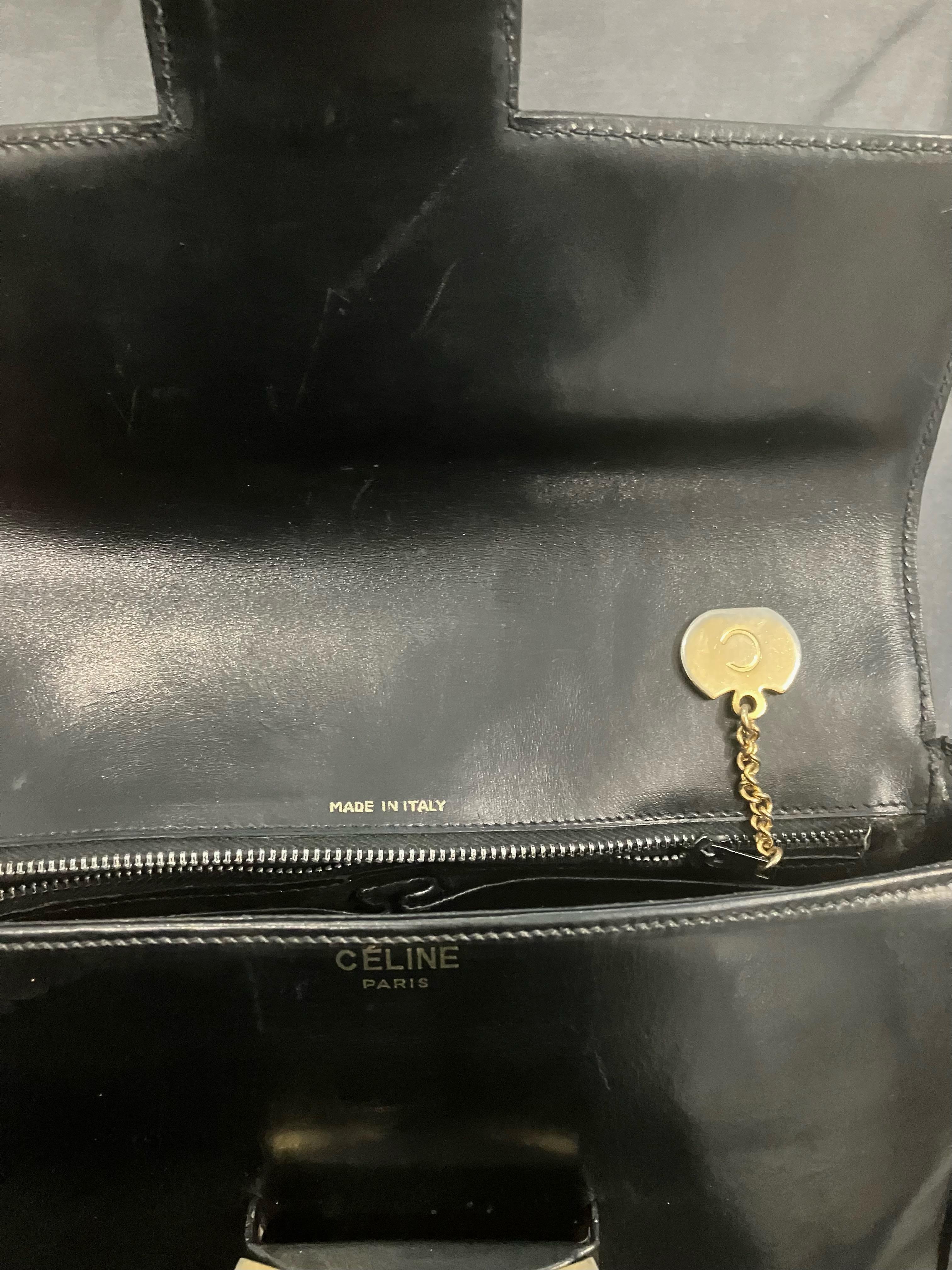 Bolso bandolera de piel caja negra Celine en venta 5