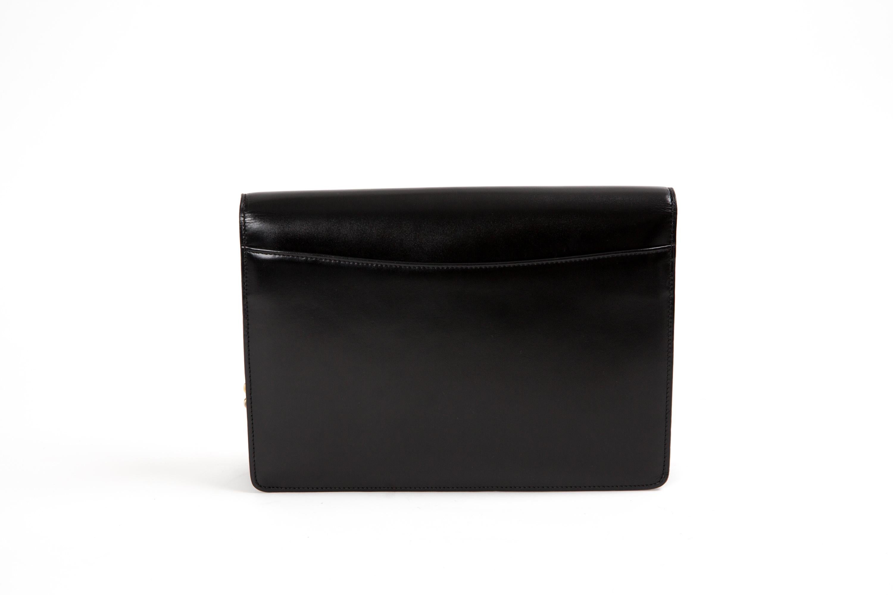 Celine Black Box Leather Shoulder Bag In Good Condition In Paris, FR